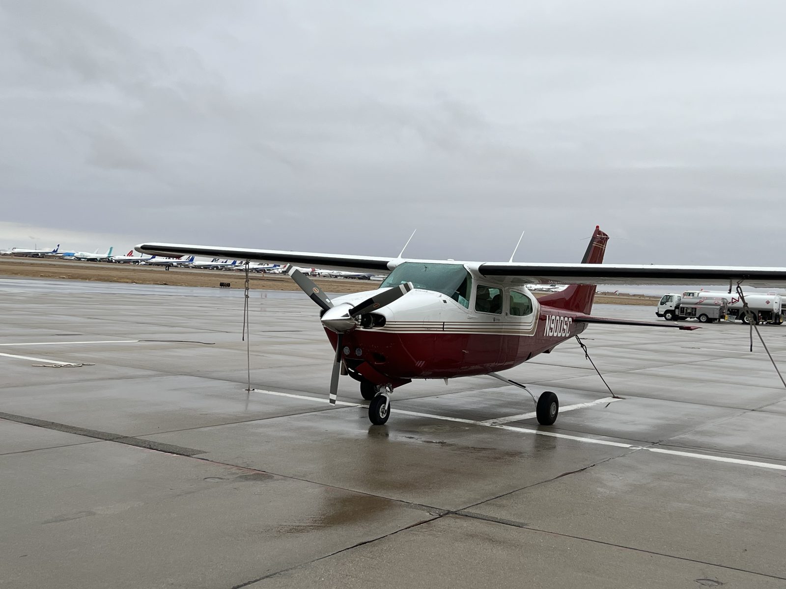Horizonview's Cessna T210N (N980SC) on the ramp